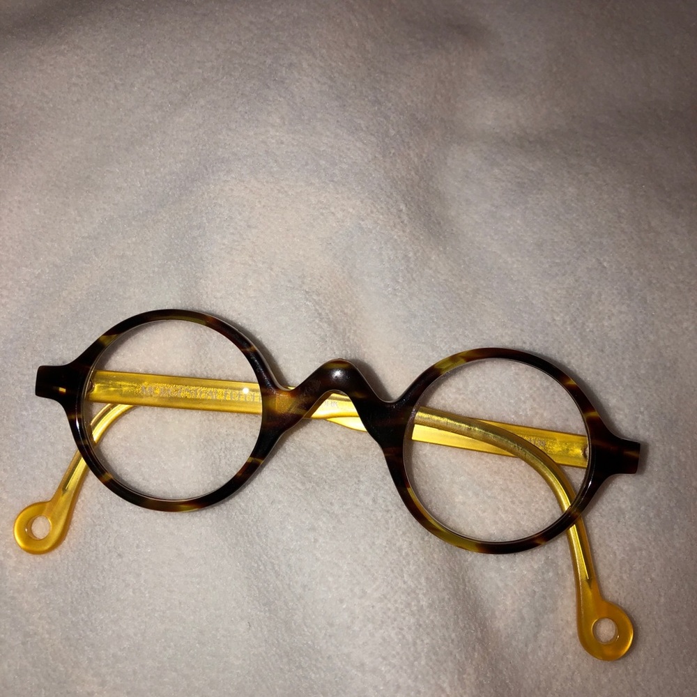 Reading glasses/ glasses